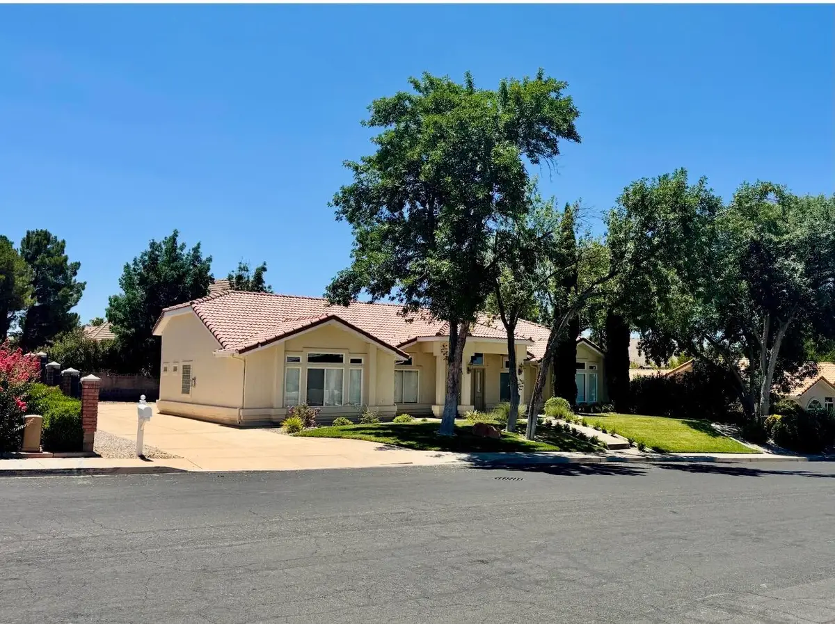 1522 E Boulder Springs Rd, Saint George, UT 84790 - #1