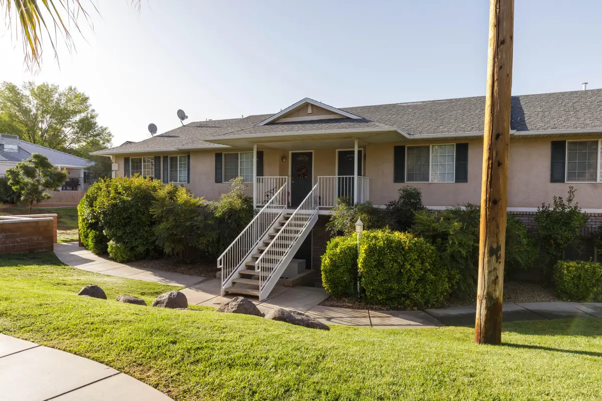 1074 N 1400 St, Saint George, UT 84770 - #1