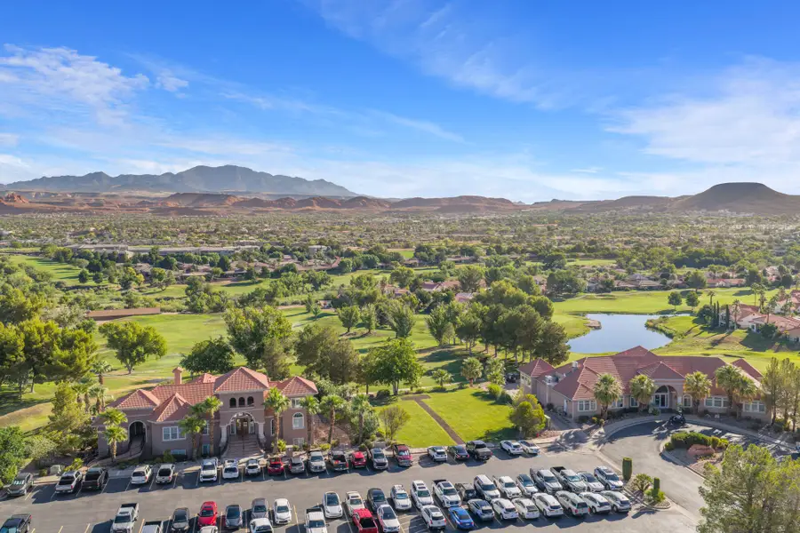 2300 W Sunbrook Dr, Saint George, UT 84770 - #2