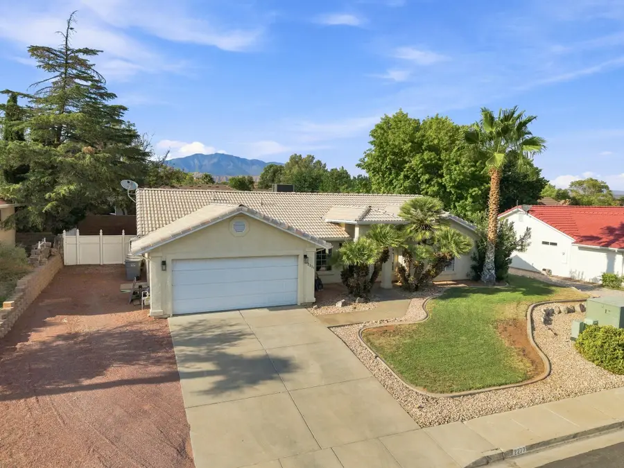 2277 E 350, Saint George, UT 84790 - #3
