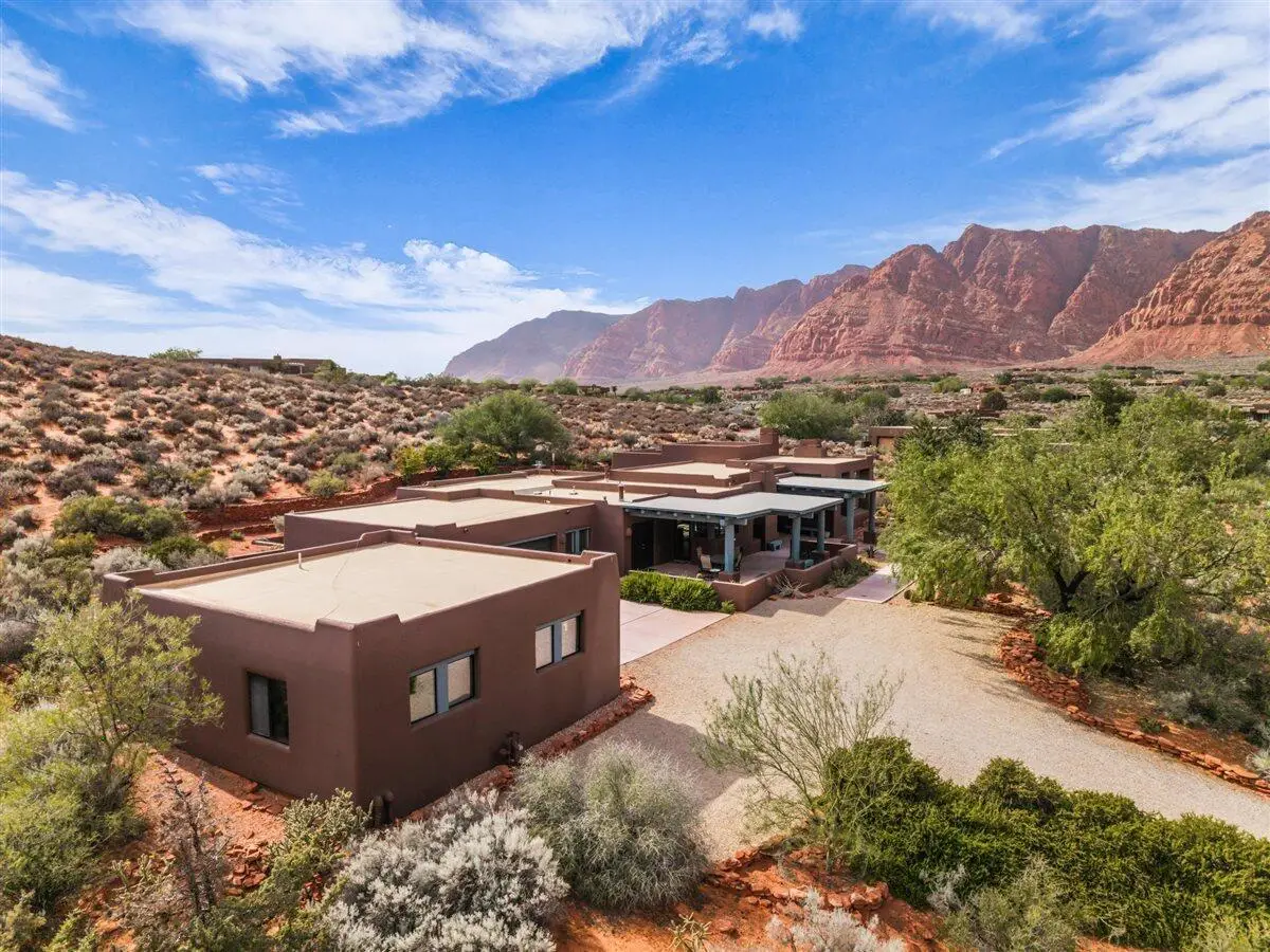 936 W Molinaro Ct, Ivins, UT 84738 - #1