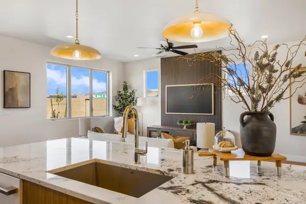 991 N Manen St, Washington, UT 84780