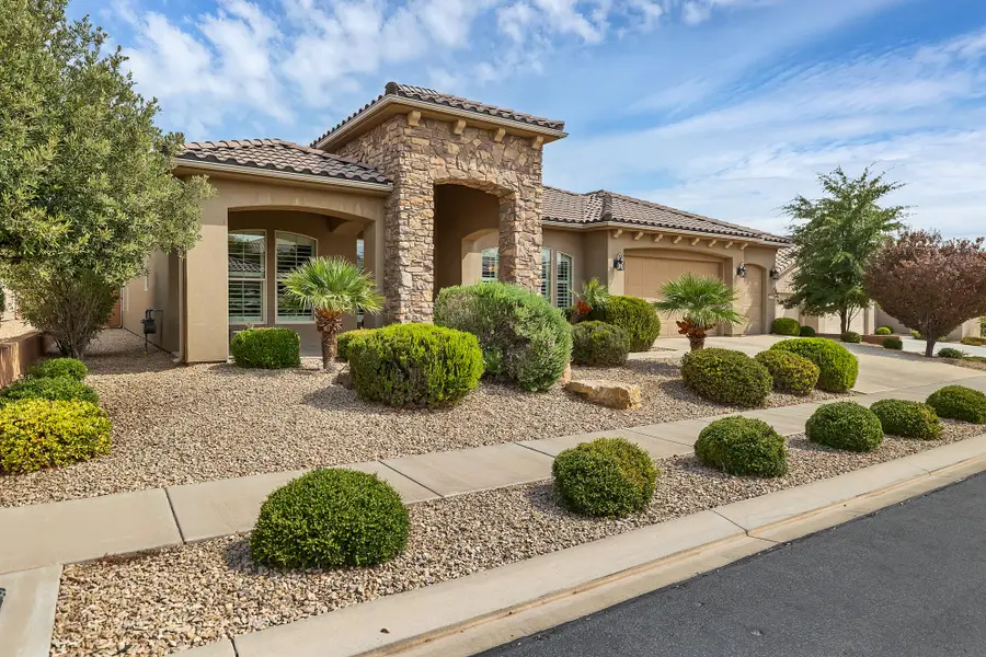 1560 W Bonita Bay Cir, Saint George, UT 84790 - #2