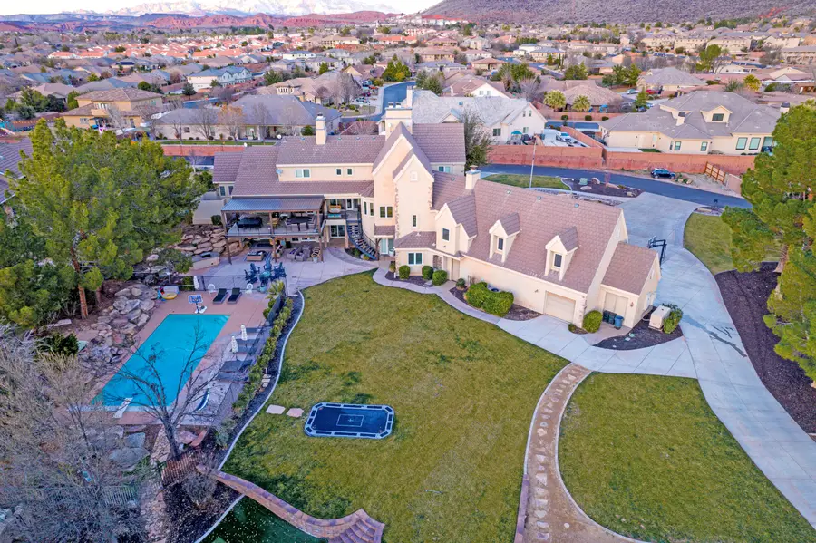 204 S Trebruk Cir, Saint George, UT 84770 - #3