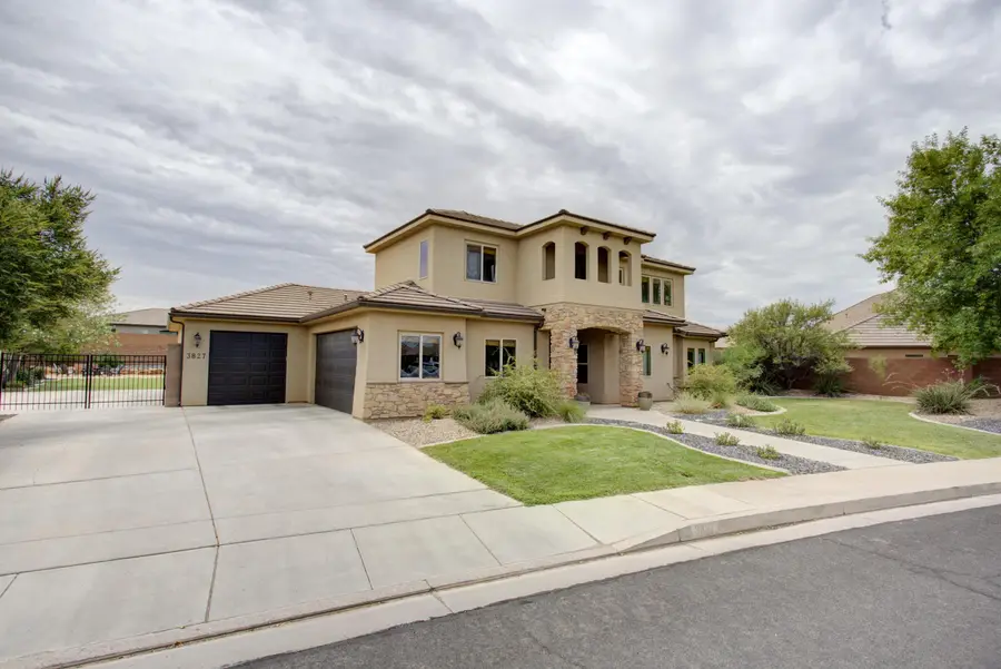 3827 S Stoney Hill Rd, Washington, UT 84780 - #3