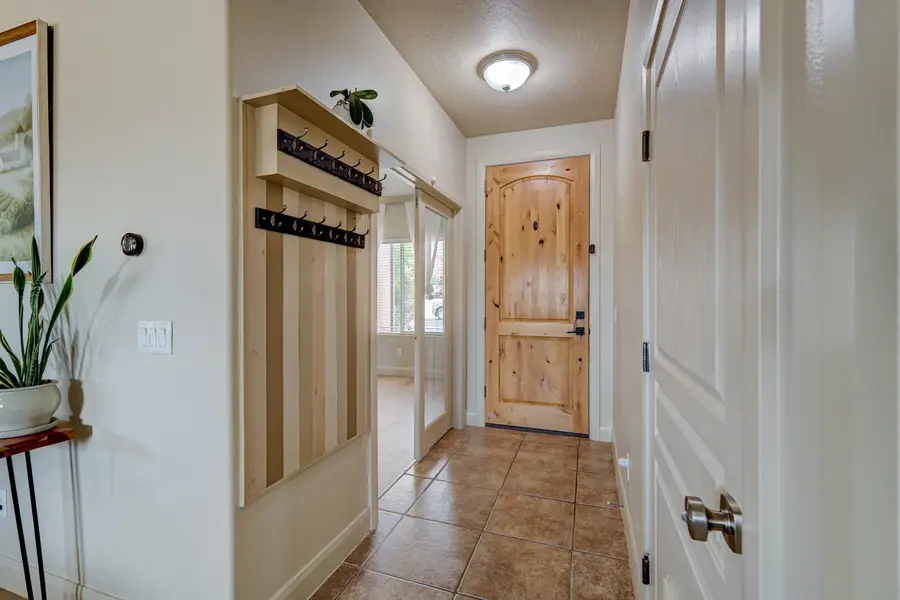 740 E 590, Ivins, UT 84738 - #3