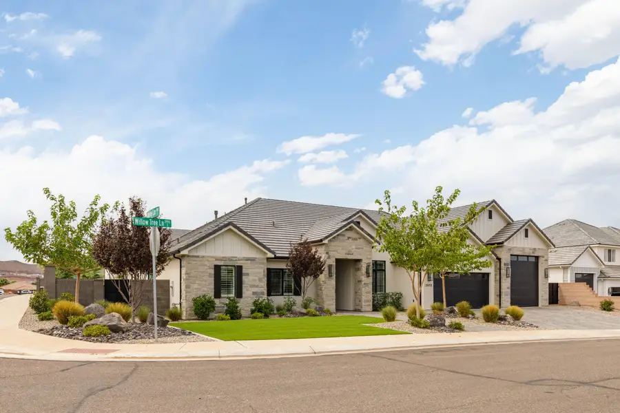 2972 E Willow Tree Ln, Saint George, UT 84790 - #2