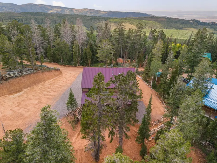 1142 N Aspen Dr, Brian Head, UT 84719 - #2