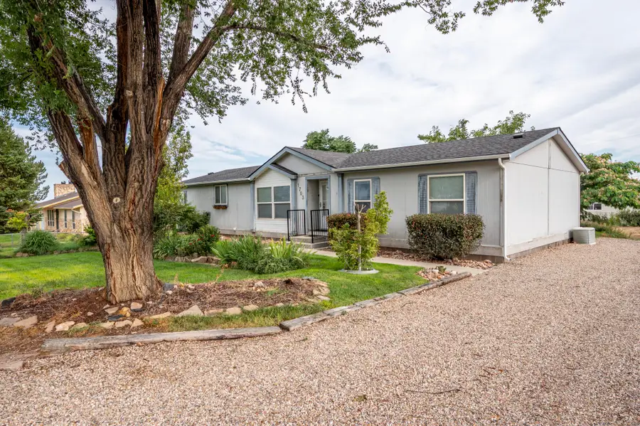 1703 Old Mill Rd, Enoch, UT 84721 - #2