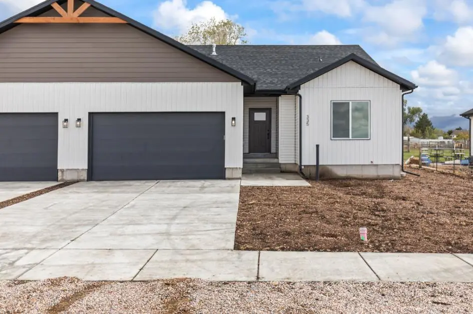 335 W 400, Fillmore, UT 84631 - #1