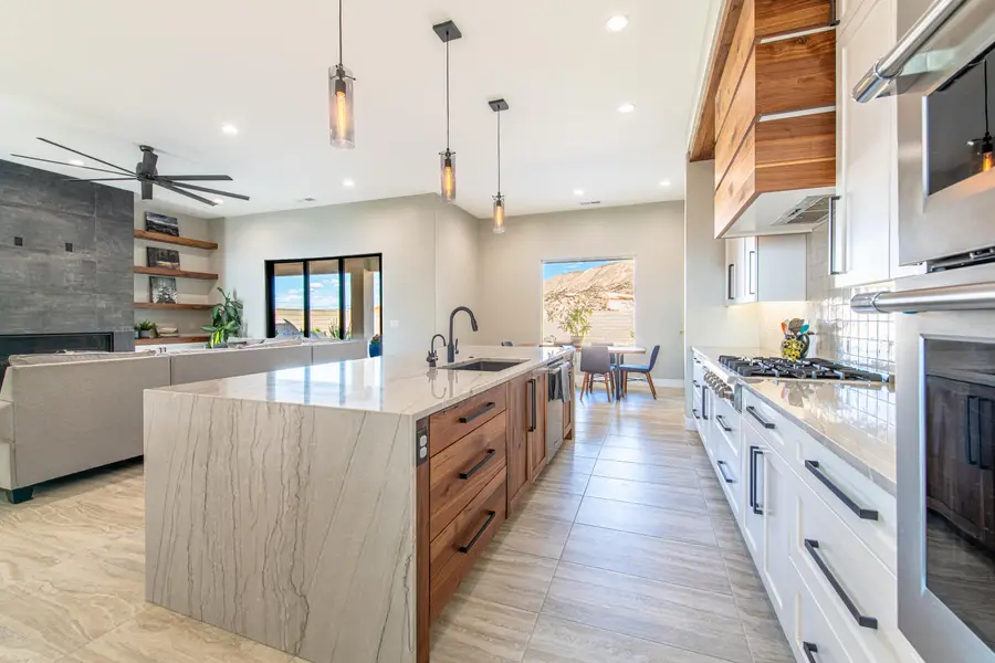 2059 S Pony Way, Washington, UT 84780 - #2