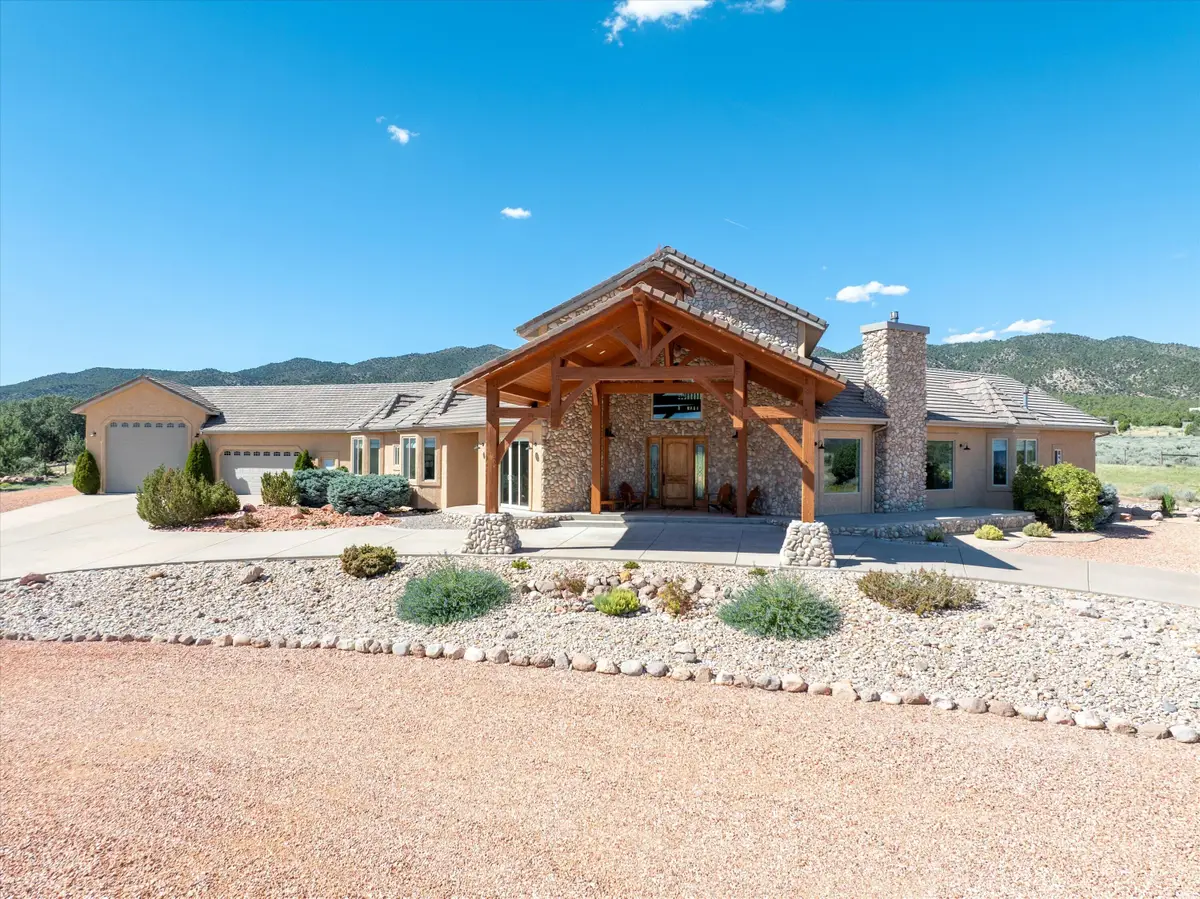 963 E 800, New Harmony, UT 84757 - #1