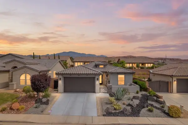 140 W Peridot Dr, Washington, UT 84780