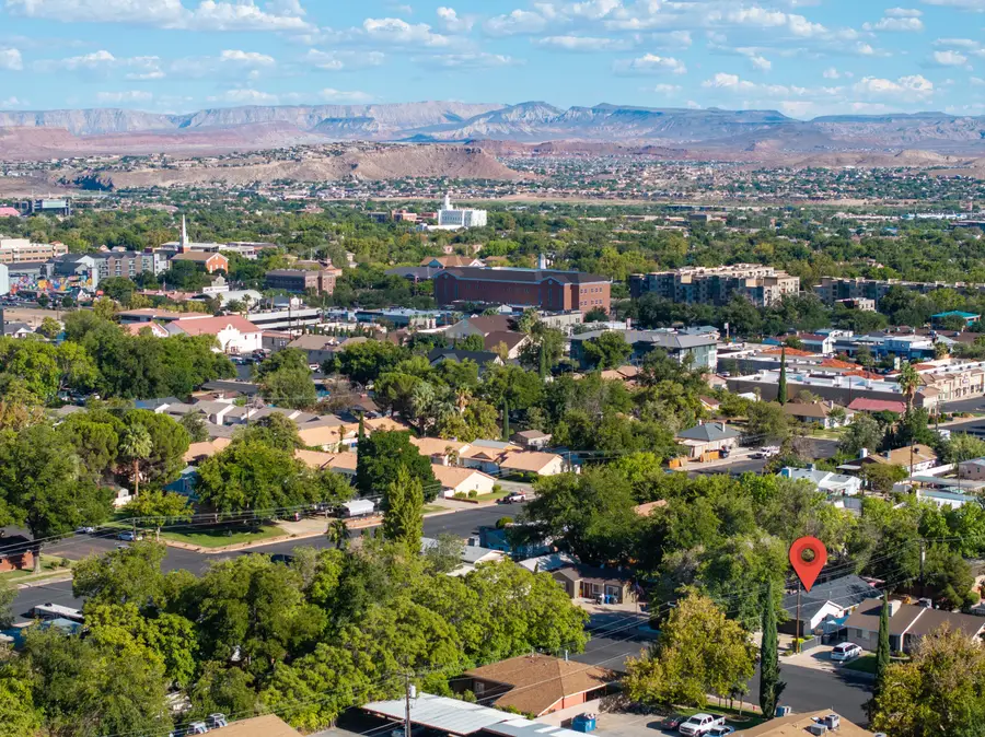 443 W 300, Saint George, UT 84770 - #2
