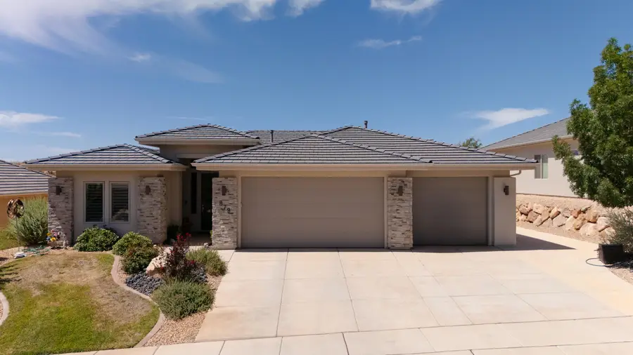 879 N Sandy Talus Dr, Washington, UT 84780 - #2