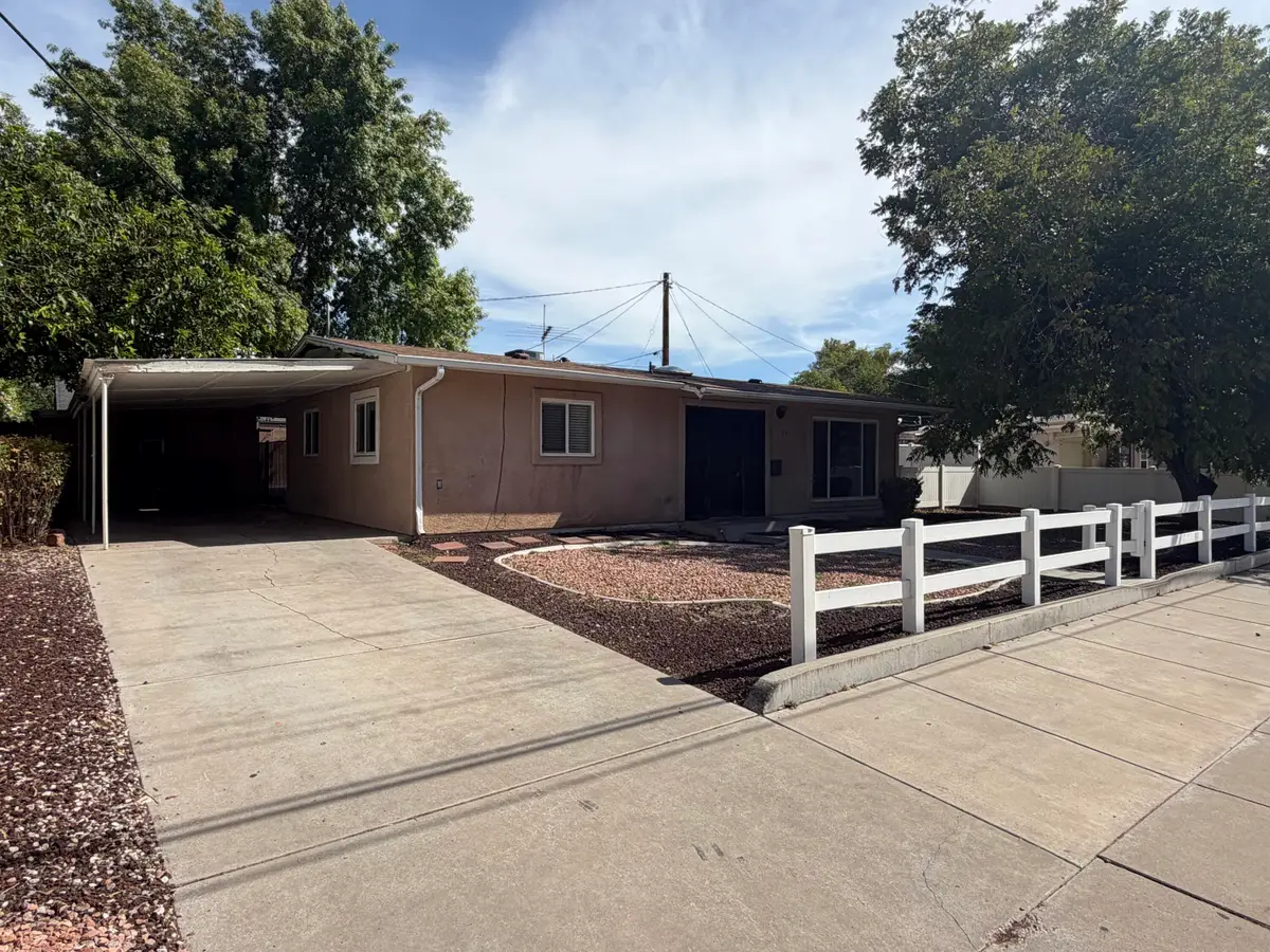 251 E 700, Saint George, UT 84770 - #1