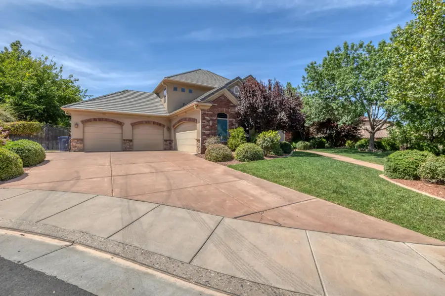 1396 S Lake Cir, Saint George, UT 84790 - #2