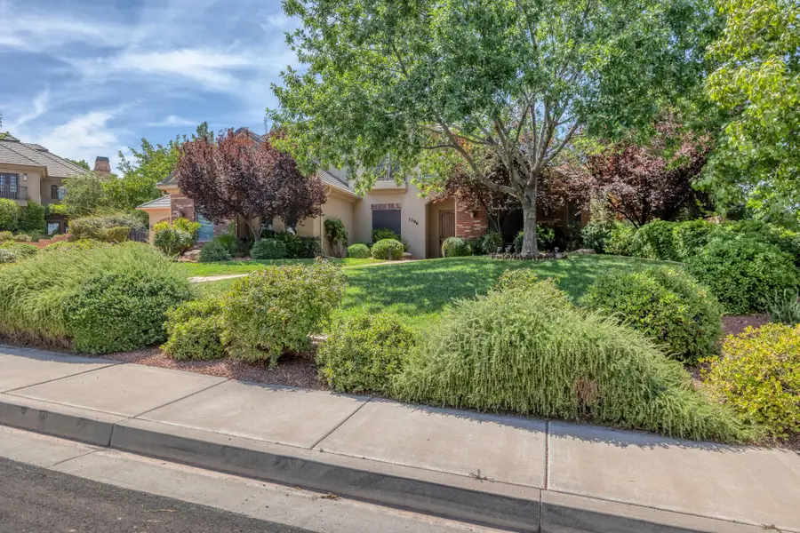 1396 S Lake Cir, Saint George, UT 84790 - #3