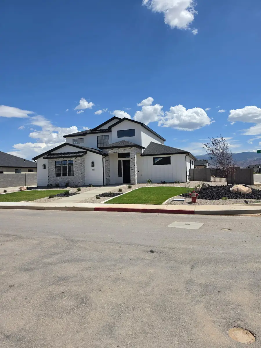 1030 N Reese St, Cedar City, UT 84721 - #3