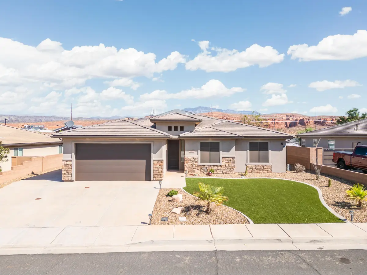533 E Sun Dusk Ln, Washington, UT 84780 - #1