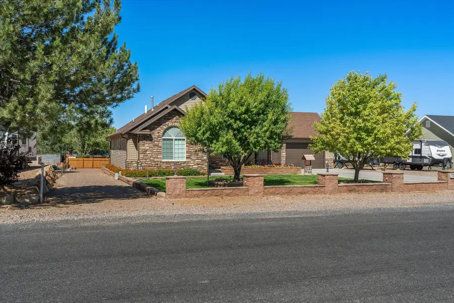 522 S 200 East St, Enterprise, UT 84725 - #2
