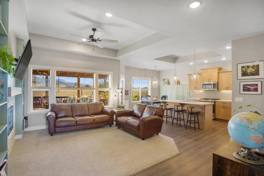 1318 E Southern Homestead Blvd, Enoch, UT 84721 - #3