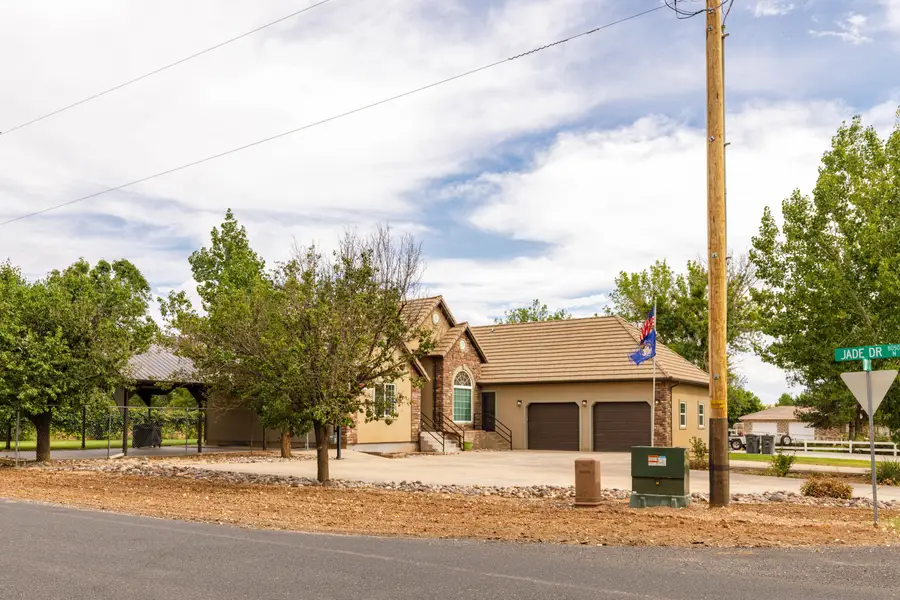 8040 N Onyx Ct, Saint George, UT 84770 - #3
