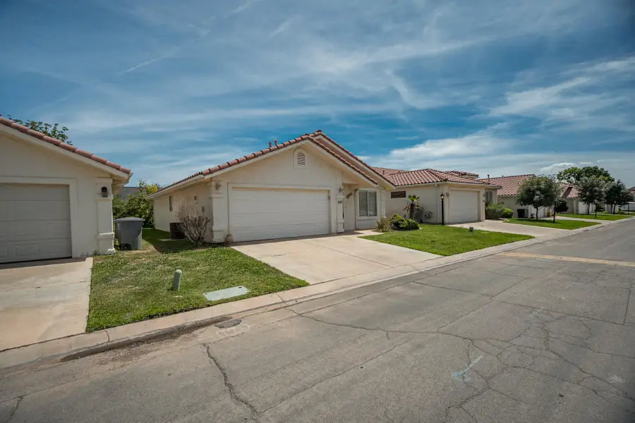 2050 W Canyon Dr #207, Washington, UT 84780 - #3