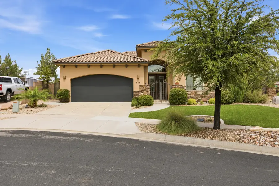 628 N Sugar Plumb Ln, Washington, UT 84780 - #3