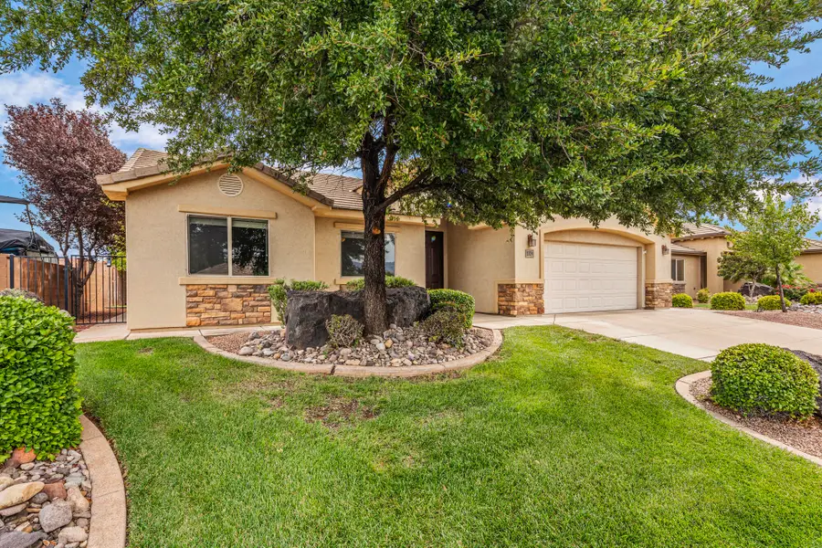 1324 N 2130 St, Saint George, UT 84770 - #2