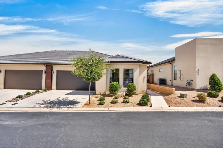 4815 S Wallace Dr, Saint George, UT 84790 - #3
