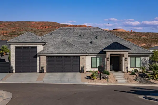 2204 N Fairway Dr, Washington, UT 84780