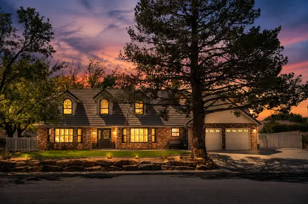 1378 Saint James Ln, St George, UT 84790