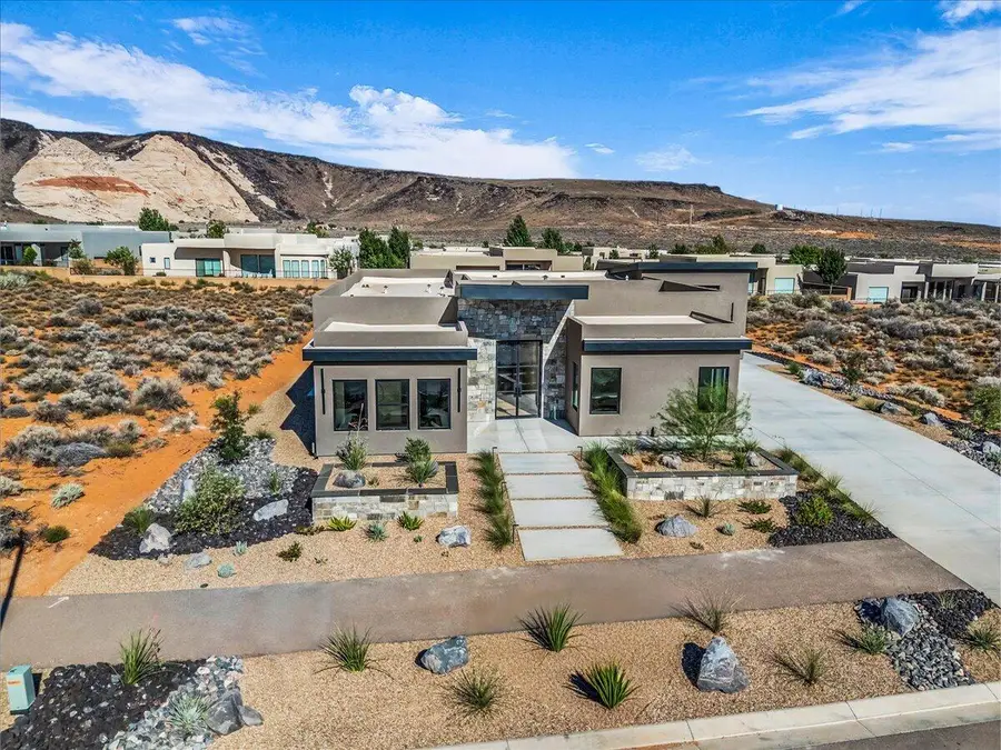 5414 N Johnson Arch Dr, Saint George, UT 84770 - #2