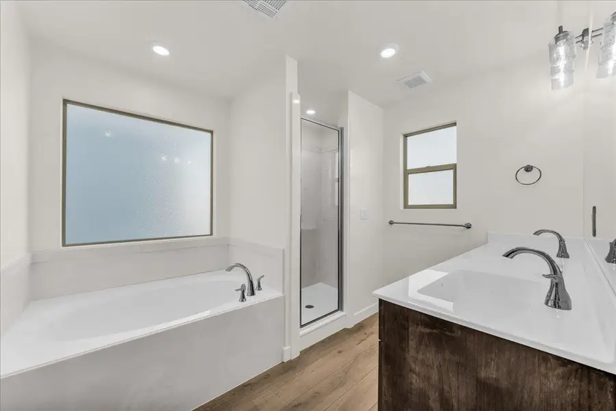 401 S Stewart Creek Dr, Washington, UT 84780 - #3