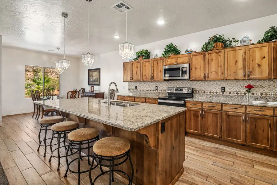 2799 E Palm Cove Ave, Washington, UT 84780 - #3
