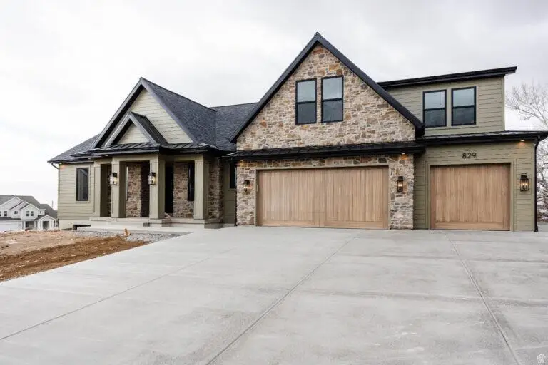 3202 W Soleil Hills Dr, Herriman, UT 84096 - #1