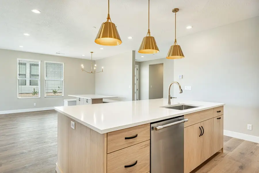 3562 E Amanecer Ln #84, Washington, UT 84780 - #3