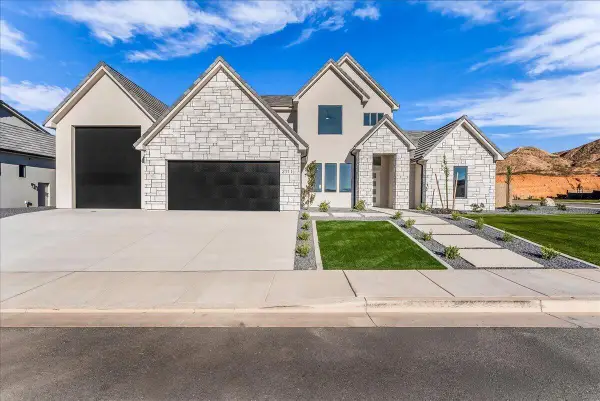 2111 S Pony Way, Washington, UT 84780