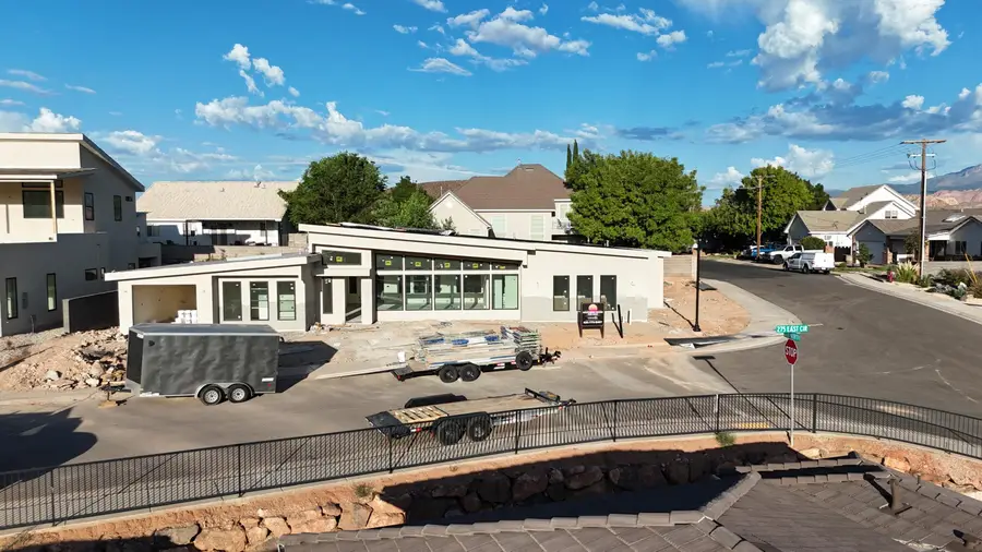1027 275 East Cir, Hurricane, UT 84737 - #3