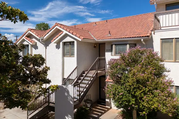 275 S Valley View Dr #A-208, St George, UT 84770