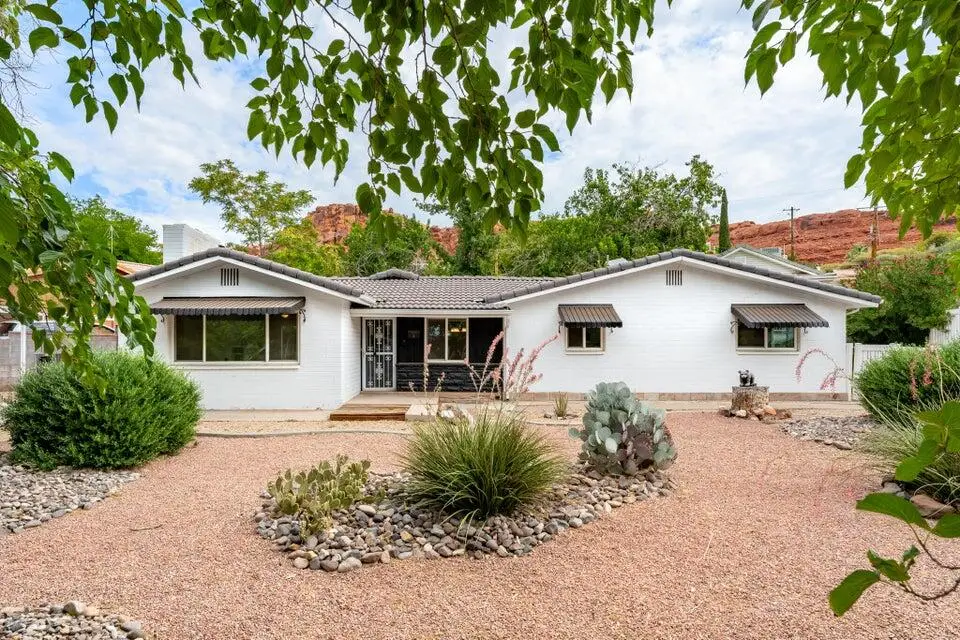 288 Diagonal St, Saint George, UT 84770 - #1