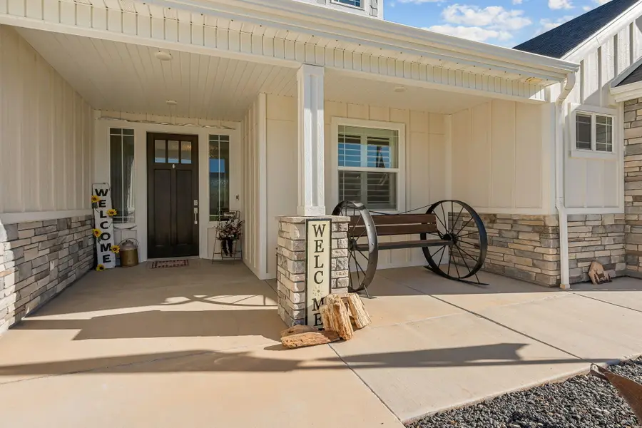 563 E 5020, Enoch, UT 84721 - #2