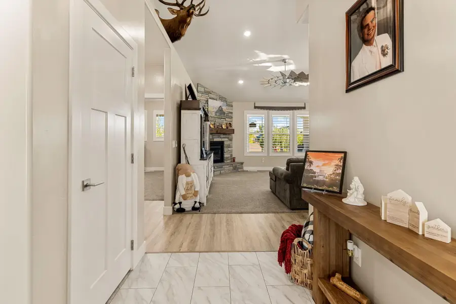 563 E 5020, Enoch, UT 84721 - #3