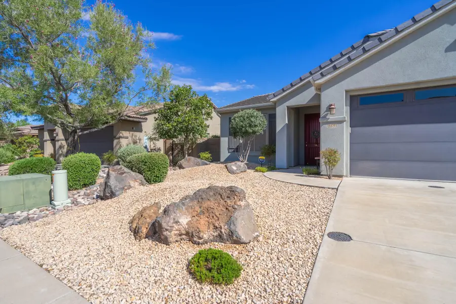2551 E Hilltop Ledge Dr, Washington, UT 84780 - #3