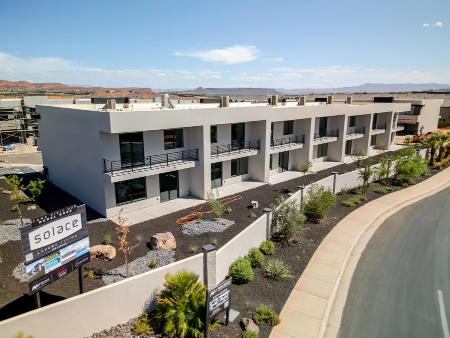 2590 Cougar Trail #5, Santa Clara, UT 84765 - #3