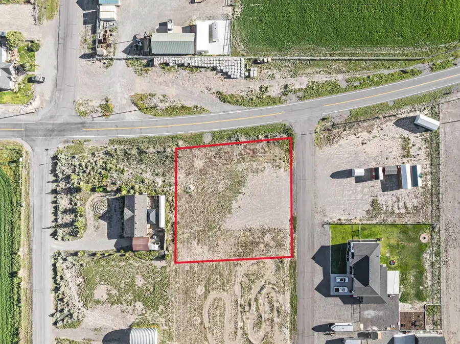 500 N 160 #14, Loa, UT 84747 - #3