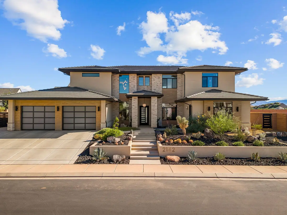 2142 E Tawny Ridge Dr, Saint George, UT 84790 - #1