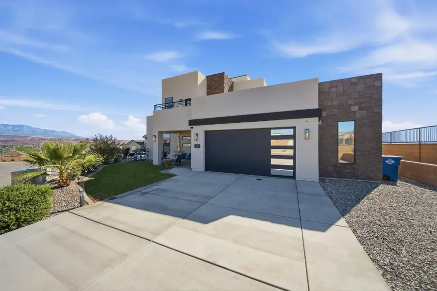 643 S Lesina Heights Dr, Saint George, UT 84770 - #3