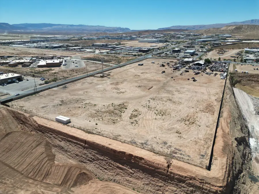 E Commerce Dr, Saint George, UT 84790 - #2